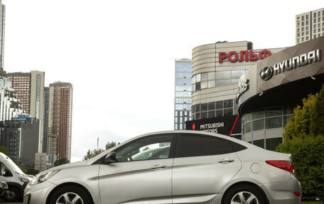 Hyundai Solaris II рестайлинг, 2011 год, 698 000 рублей, 6 фотография
