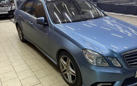 Mercedes-Benz E-Класс, 2010 год, 1 300 000 рублей, 3 фотография