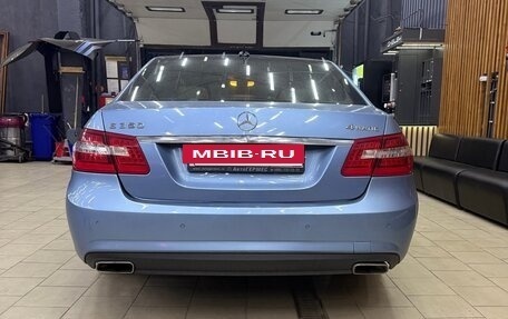 Mercedes-Benz E-Класс, 2010 год, 1 300 000 рублей, 4 фотография