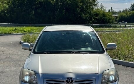 Toyota Avensis III рестайлинг, 2006 год, 750 000 рублей, 3 фотография