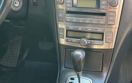 Toyota Avensis III рестайлинг, 2006 год, 750 000 рублей, 23 фотография