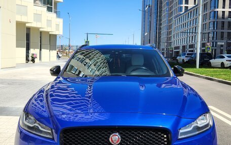 Jaguar F-Pace, 2017 год, 2 650 000 рублей, 3 фотография