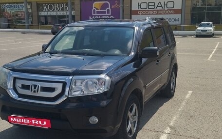 Honda Pilot III рестайлинг, 2011 год, 1 990 000 рублей, 2 фотография
