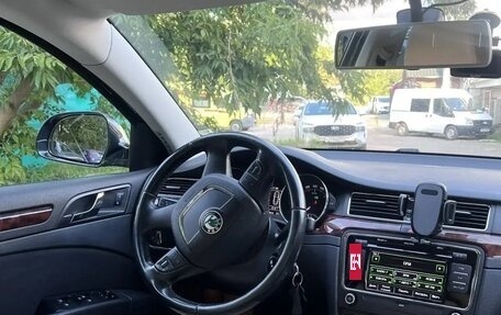 Skoda Superb III рестайлинг, 2011 год, 950 000 рублей, 5 фотография