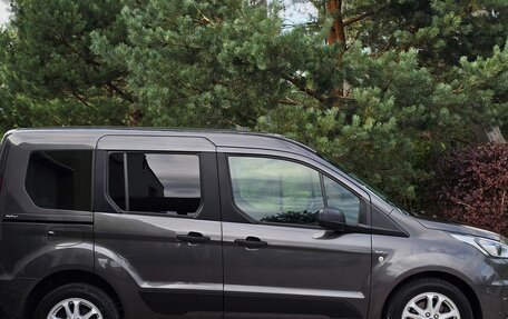 Ford Tourneo Connect II рестайлинг, 2020 год, 1 795 000 рублей, 9 фотография