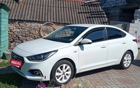 Hyundai Solaris II рестайлинг, 2018 год, 1 380 000 рублей, 2 фотография