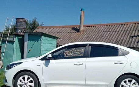 Hyundai Solaris II рестайлинг, 2018 год, 1 380 000 рублей, 5 фотография