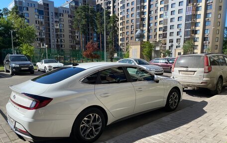 Hyundai Sonata VIII, 2020 год, 2 210 000 рублей, 2 фотография