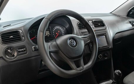 Volkswagen Polo VI (EU Market), 2015 год, 800 800 рублей, 5 фотография