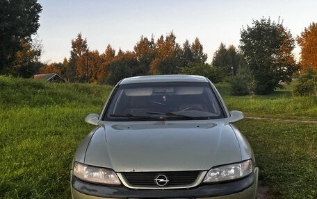 Opel Vectra B рестайлинг, 1996 год, 70 000 рублей, 1 фотография