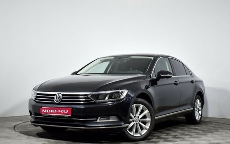 Volkswagen Passat B8 рестайлинг, 2018 год, 1 880 000 рублей, 1 фотография