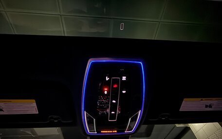 Audi A8, 2023 год, 9 000 000 рублей, 23 фотография