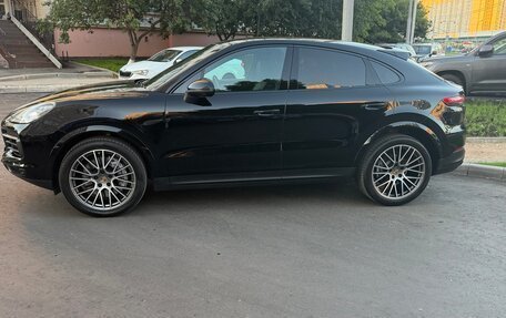 Porsche Cayenne III, 2022 год, 8 900 000 рублей, 2 фотография