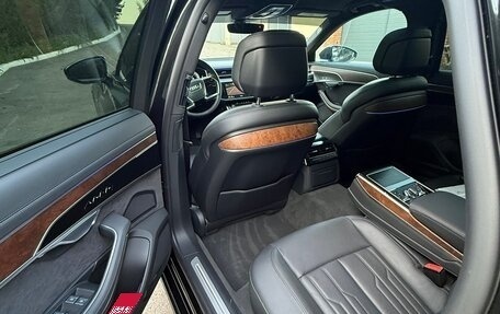 Audi A8, 2023 год, 9 000 000 рублей, 17 фотография
