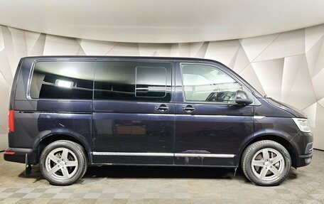 Volkswagen Multivan T6 рестайлинг, 2015 год, 2 989 000 рублей, 6 фотография