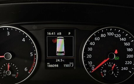 Volkswagen Multivan T6 рестайлинг, 2015 год, 2 989 000 рублей, 15 фотография
