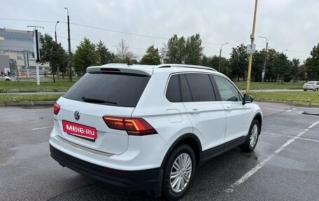 Volkswagen Tiguan II, 2019 год, 2 000 000 рублей, 3 фотография