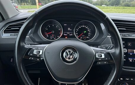 Volkswagen Tiguan II, 2019 год, 2 000 000 рублей, 10 фотография