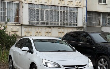 Opel Astra J, 2014 год, 1 500 000 рублей, 4 фотография