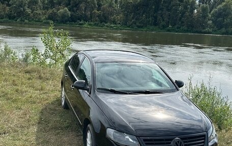 Volkswagen Passat B6, 2006 год, 690 000 рублей, 3 фотография