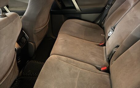 Toyota Land Cruiser Prado 150 рестайлинг 2, 2011 год, 2 490 000 рублей, 9 фотография