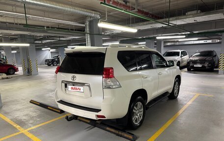 Toyota Land Cruiser Prado 150 рестайлинг 2, 2011 год, 2 490 000 рублей, 4 фотография