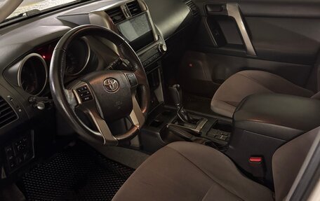 Toyota Land Cruiser Prado 150 рестайлинг 2, 2011 год, 2 490 000 рублей, 7 фотография