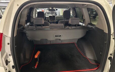 Toyota Land Cruiser Prado 150 рестайлинг 2, 2011 год, 2 490 000 рублей, 11 фотография