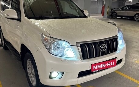 Toyota Land Cruiser Prado 150 рестайлинг 2, 2011 год, 2 490 000 рублей, 16 фотография