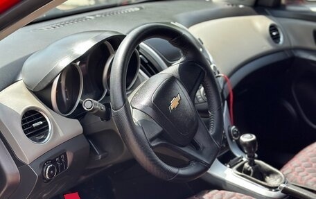 Chevrolet Cruze II, 2013 год, 560 000 рублей, 8 фотография