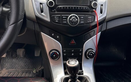Chevrolet Cruze II, 2013 год, 560 000 рублей, 10 фотография