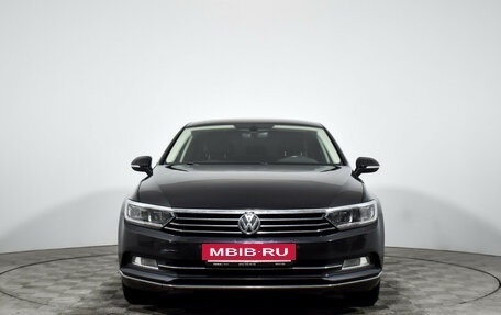 Volkswagen Passat B8 рестайлинг, 2018 год, 1 880 000 рублей, 2 фотография