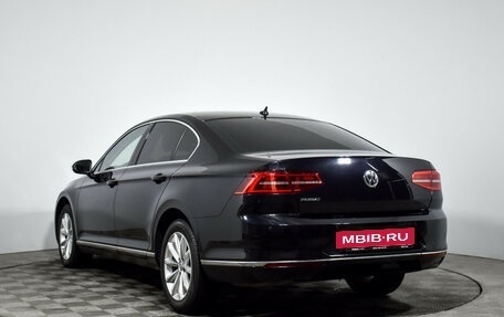 Volkswagen Passat B8 рестайлинг, 2018 год, 1 880 000 рублей, 7 фотография