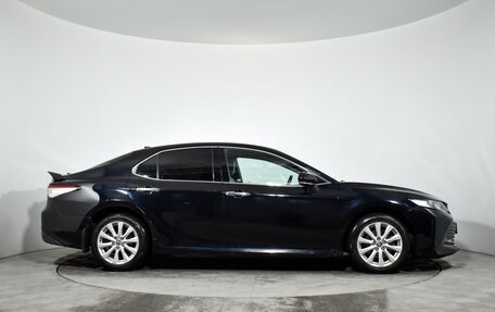 Toyota Camry, 2021 год, 2 690 000 рублей, 4 фотография