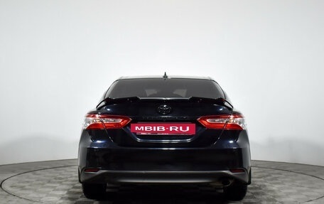 Toyota Camry, 2021 год, 2 690 000 рублей, 6 фотография