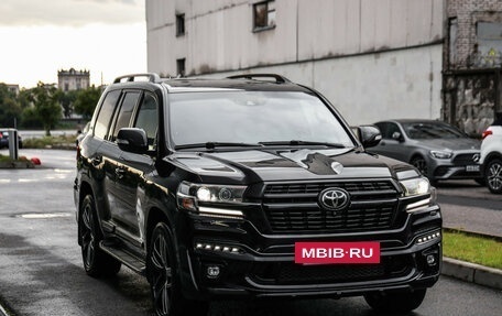 Toyota Land Cruiser 200, 2020 год, 8 999 999 рублей, 5 фотография