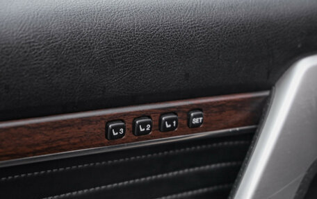 Toyota Land Cruiser 200, 2020 год, 8 999 999 рублей, 27 фотография