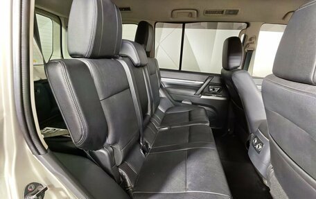 Mitsubishi Pajero IV, 2014 год, 2 289 000 рублей, 15 фотография