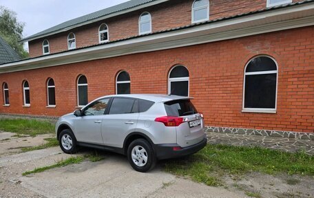 Toyota RAV4, 2013 год, 1 650 000 рублей, 2 фотография
