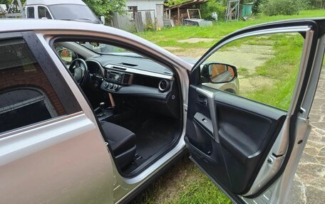Toyota RAV4, 2013 год, 1 650 000 рублей, 6 фотография