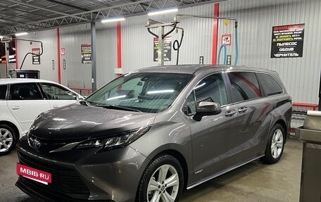 Toyota Sienna, 2021 год, 3 999 999 рублей, 3 фотография