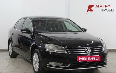 Volkswagen Passat B7, 2011 год, 850 000 рублей, 2 фотография