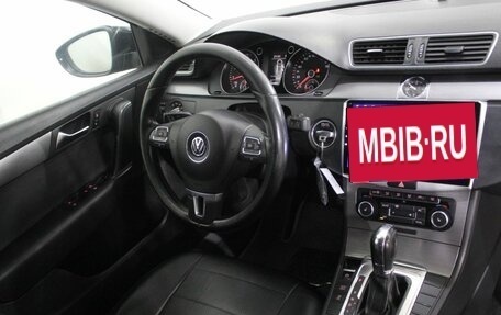 Volkswagen Passat B7, 2011 год, 850 000 рублей, 14 фотография
