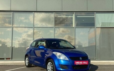 Suzuki Swift IV, 2013 год, 592 000 рублей, 2 фотография