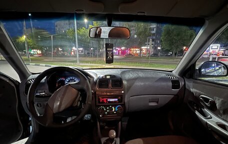 Hyundai Accent II, 2004 год, 210 000 рублей, 7 фотография