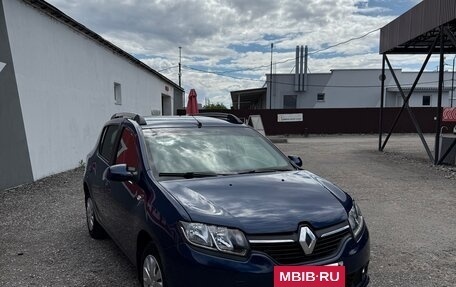 Renault Sandero II рестайлинг, 2014 год, 685 000 рублей, 28 фотография