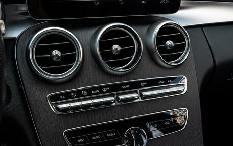 Mercedes-Benz C-Класс, 2018 год, 2 990 000 рублей, 13 фотография