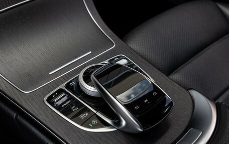 Mercedes-Benz C-Класс, 2018 год, 2 990 000 рублей, 15 фотография