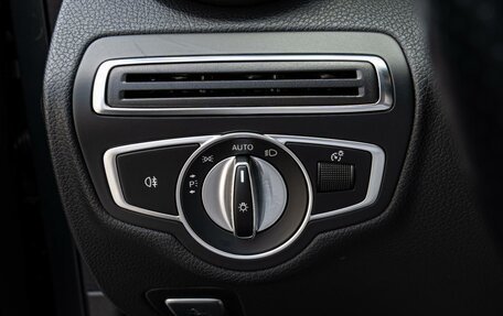 Mercedes-Benz C-Класс, 2018 год, 2 990 000 рублей, 22 фотография
