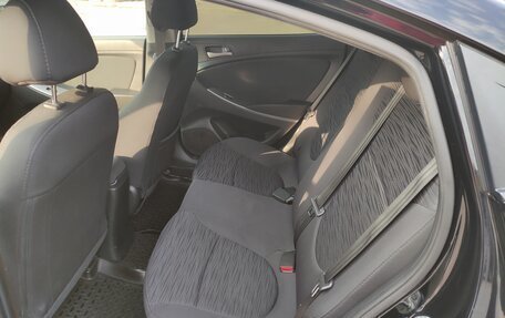 Hyundai Solaris II рестайлинг, 2015 год, 990 000 рублей, 18 фотография